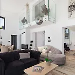 Villa Grc