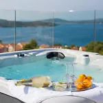 Villa Grc