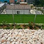 Villa Grc *