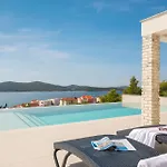Villa Grc
