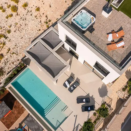 Villa Grc