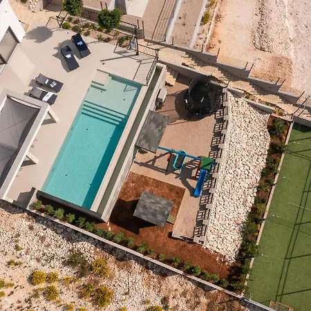 Villa Grc