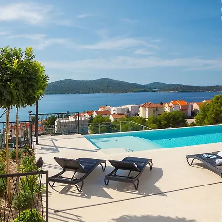 Villa Grc